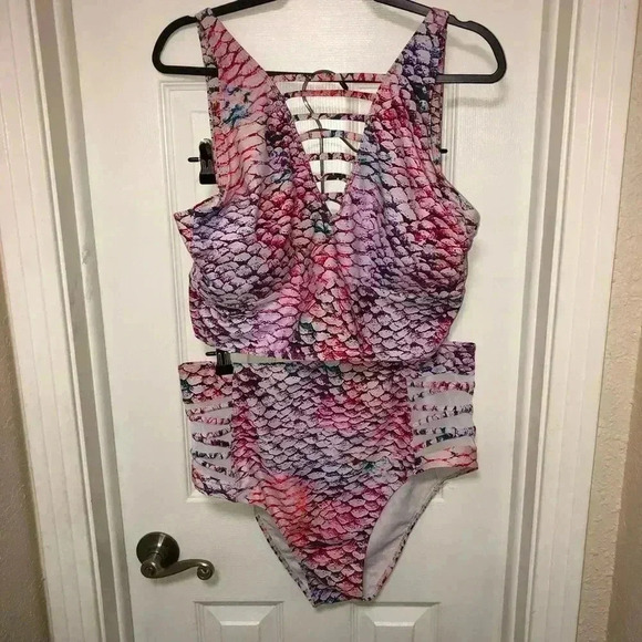 Mermaid Scales Two-Piece Swimsuit - Picture 4 of 10
